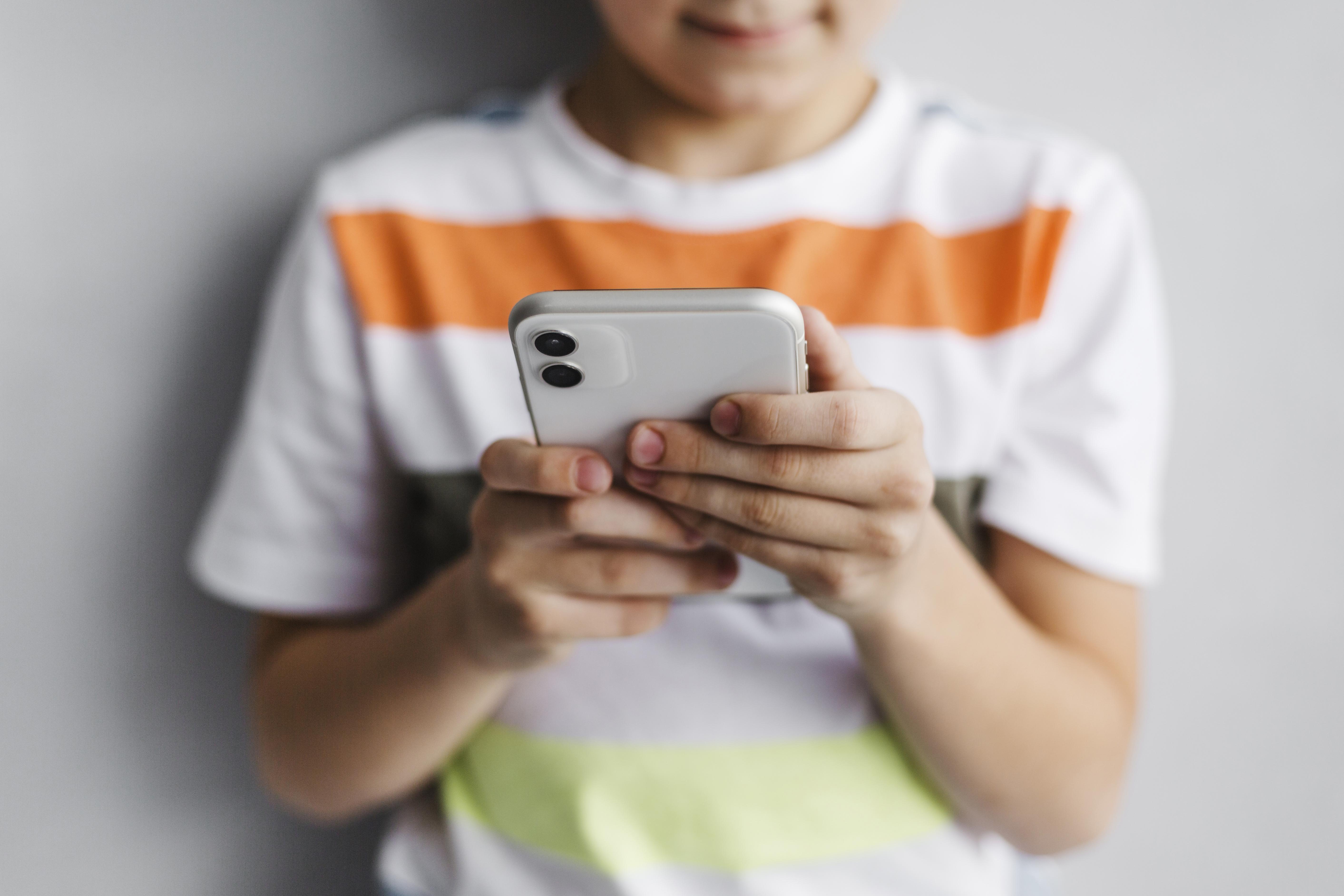 Picking The Best First Phone for Kids