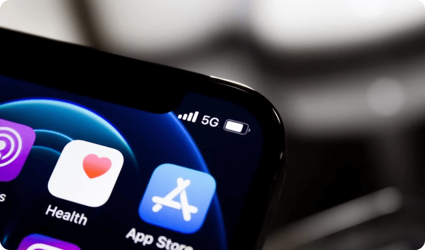 a closeup of 5g icon on iphone display