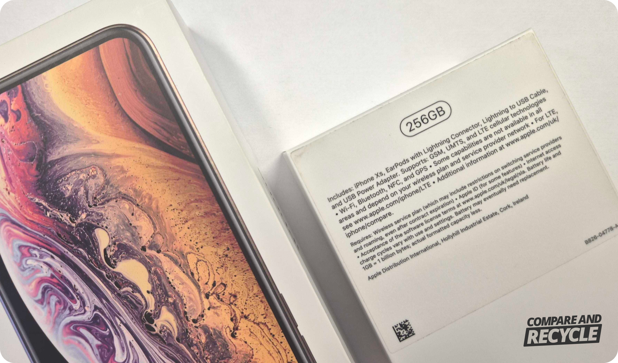 Close-up shot of the back of an iPhone box displaying storage capacity of 256GB.