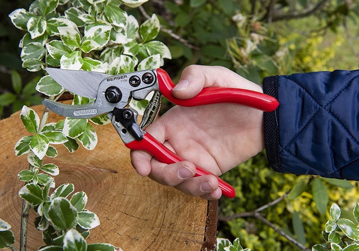 publicidad de la empresa "zona garden"