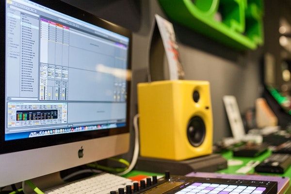 imagen de marca cutoff