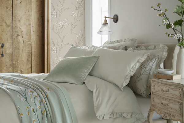 imagen de marca laura ashley