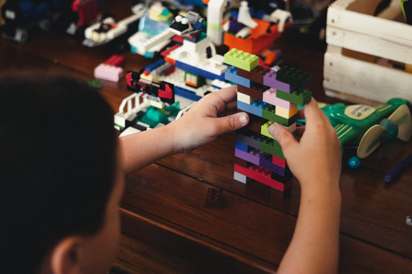 imagen de marca ali juguetes