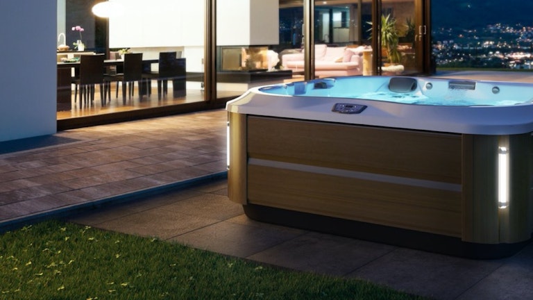 Jacuzzi® J-335™