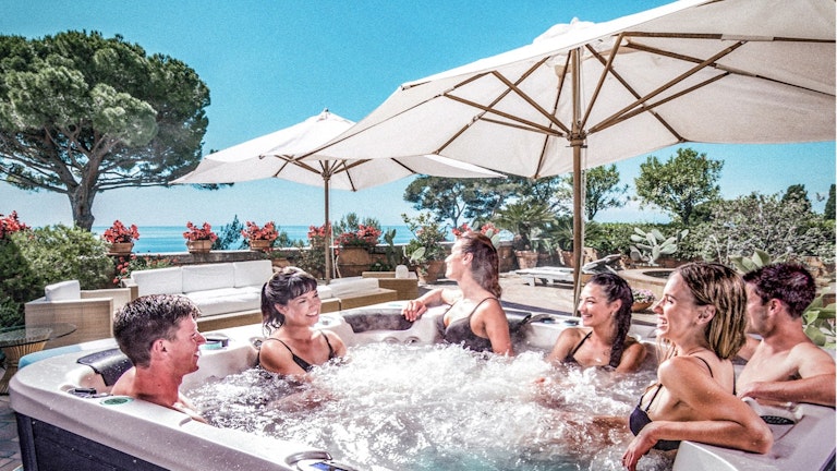 Large Family Spas