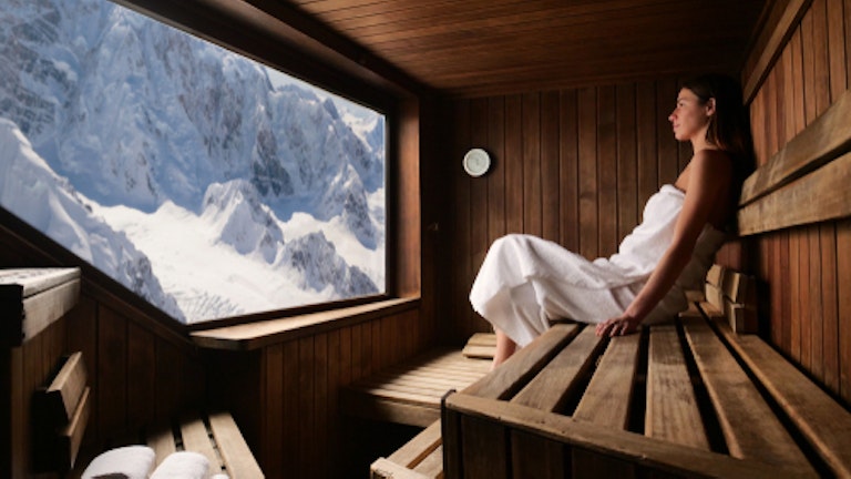 Traditional Steam Sauna vs Infrared Sauna