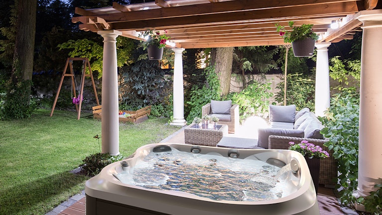 Spa pool and gazebo design idea