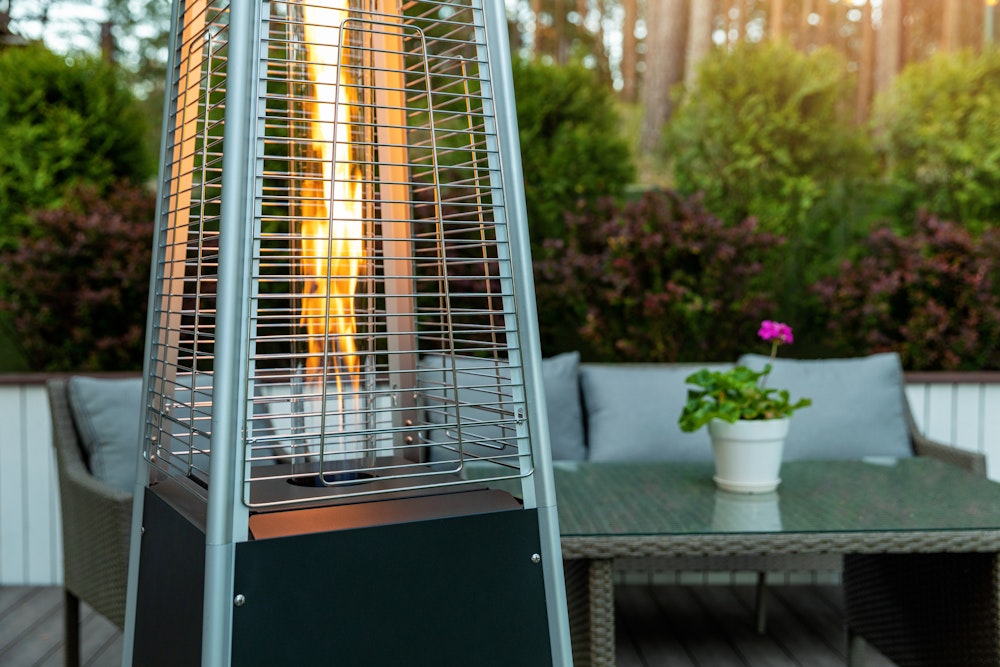Outdoor fire and heater and fire running costs (Pros, cons and more)