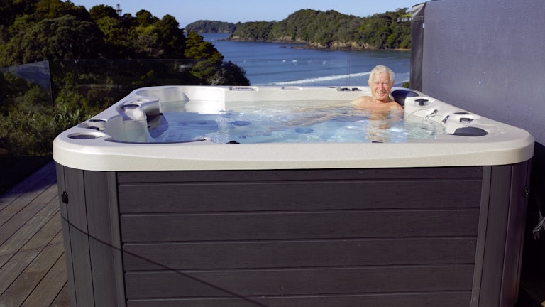 Spa pool