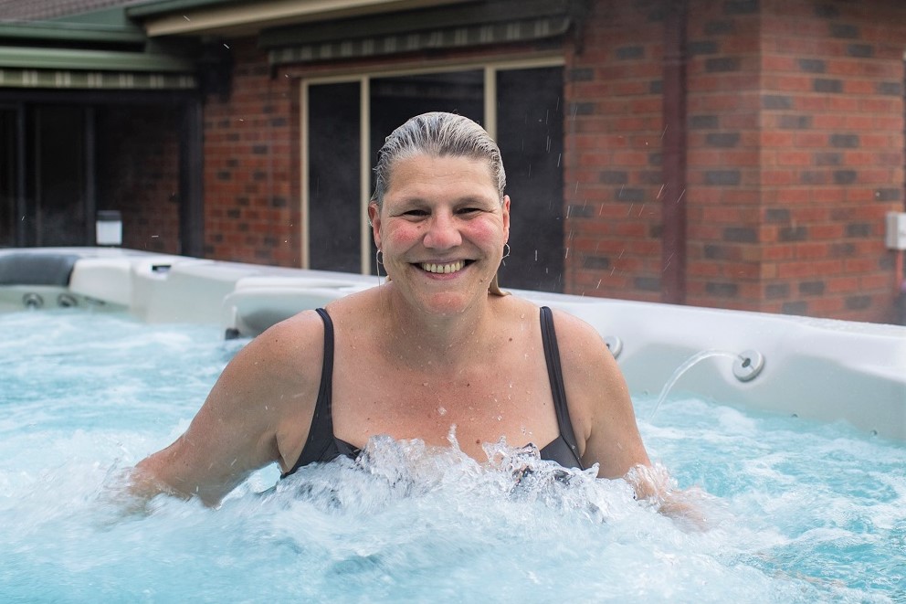 Swimming in a swim spa