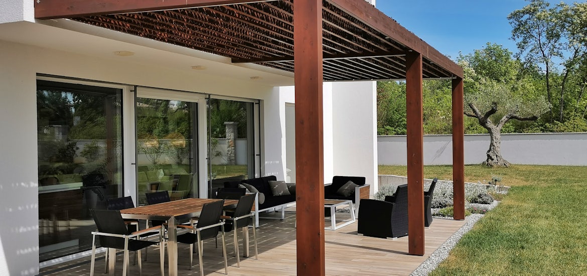 Pergola and gazebo building regulations in Queensland