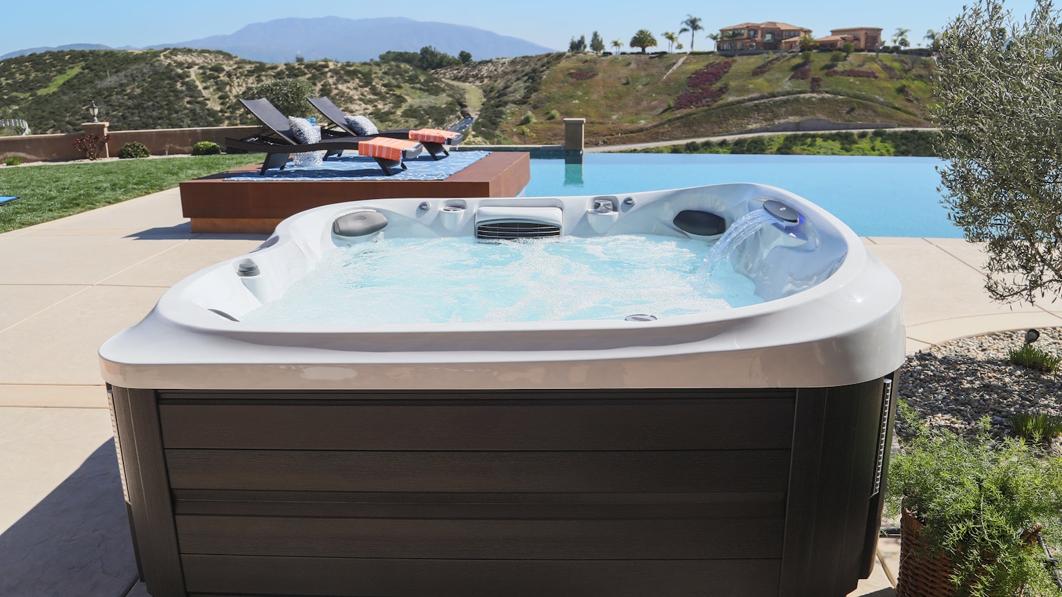 jacuzzi-j-300
