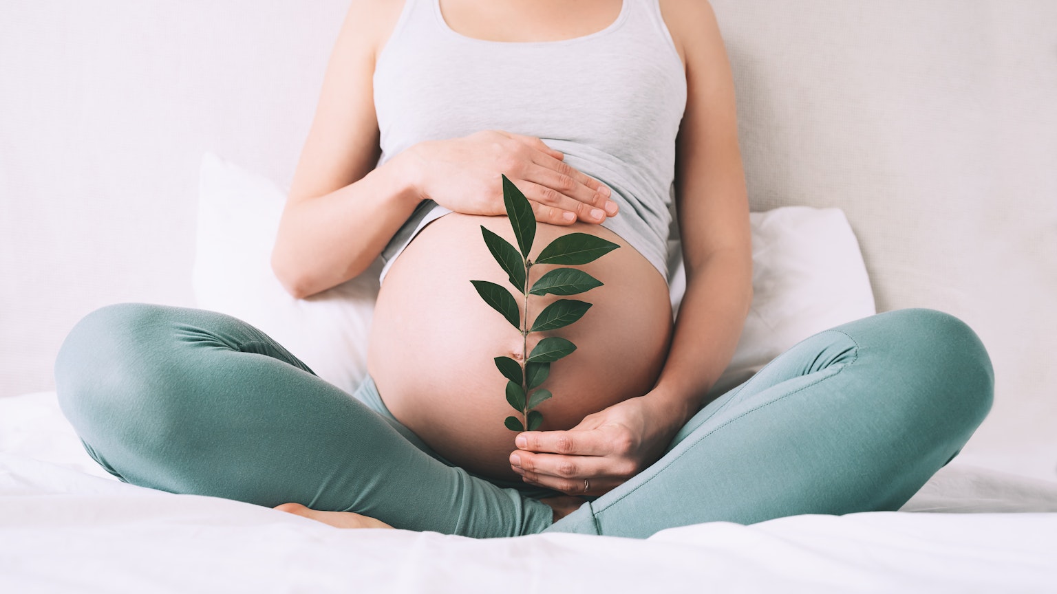 Spa pools in pregnancy hero