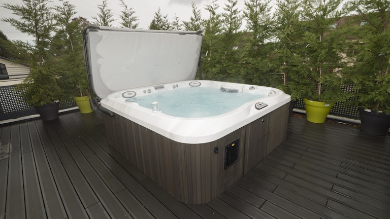 spa pool in backyard