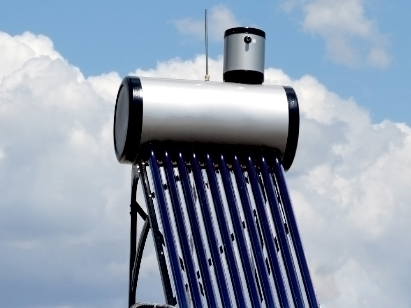 Heat-Exchanging Panel (Solar Thermal) - Evacuated tube collector