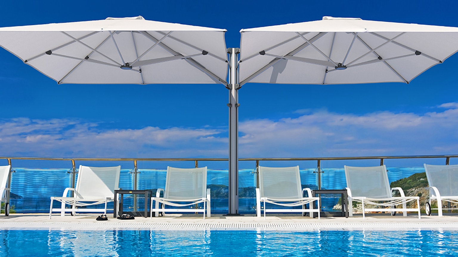 Best umbrella over a pool
