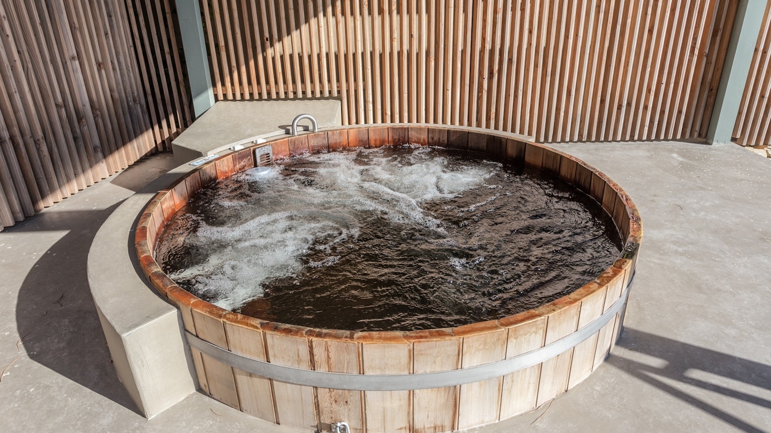 hot tub