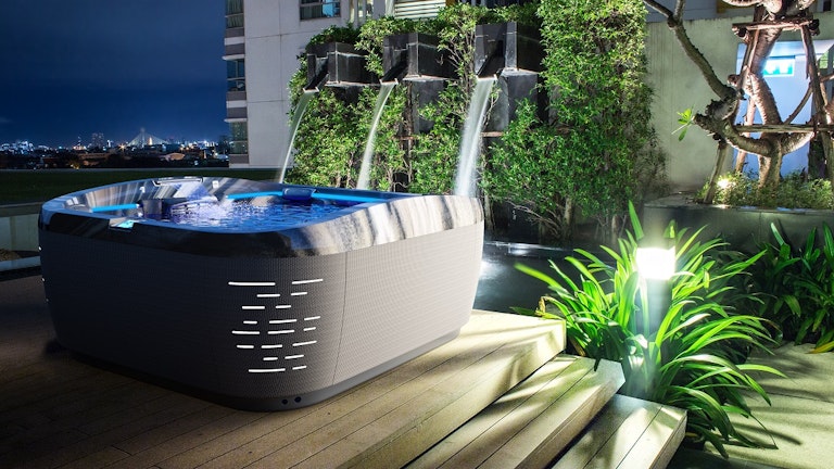 Jacuzzi spa