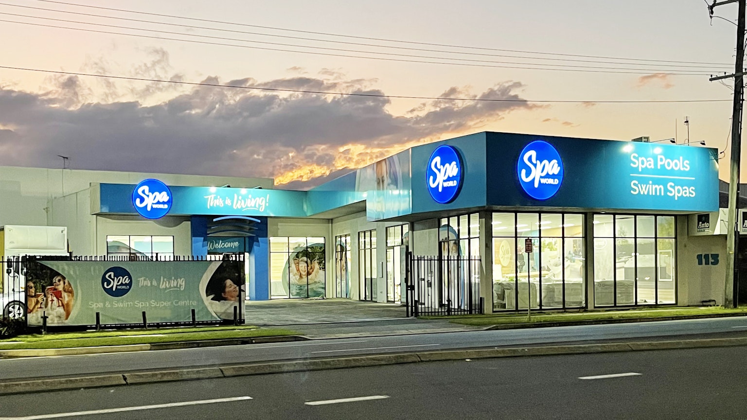 Spa World Tweed Heads Showroom at Night