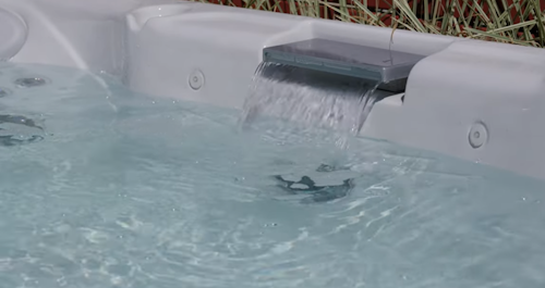 How to use the controls and features of Jacuzzi® J-200