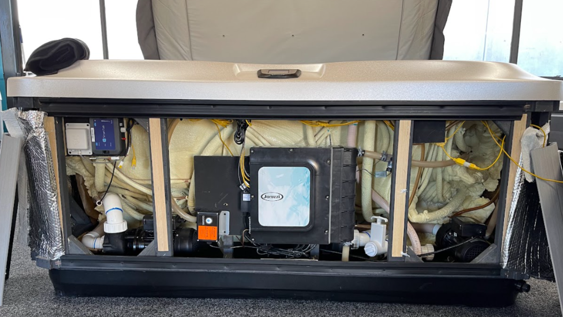 jacuzzi spa cabinet removed