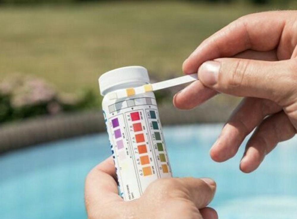 How do I use test strips in my spa? Spa World Australia
