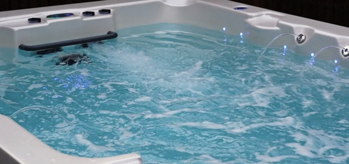 How to avoid spa pool folliculitis hero