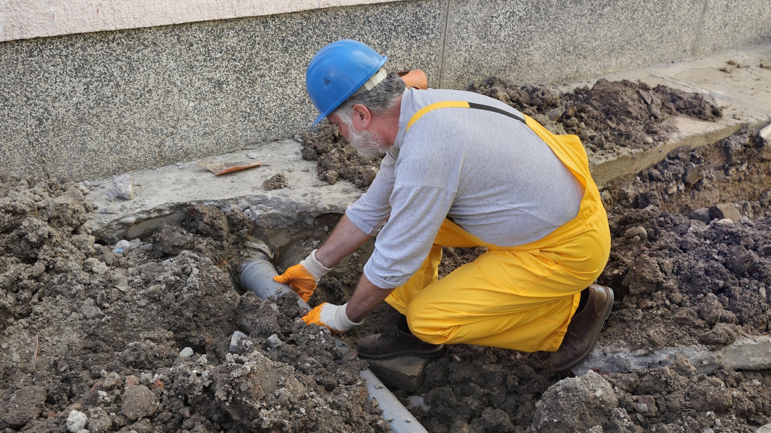 plumber for outdoor shower
