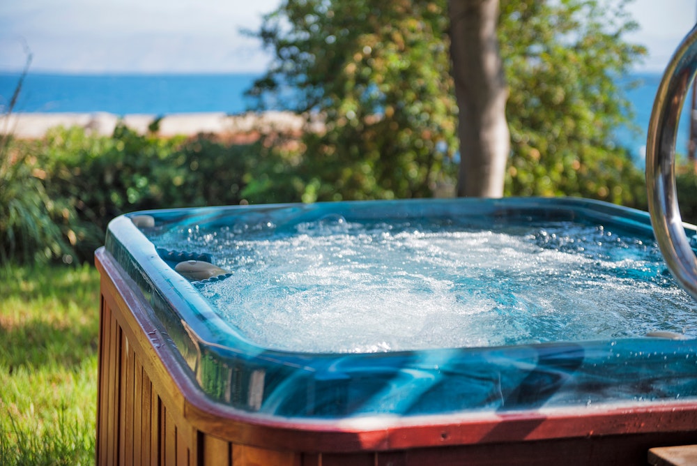 How do I maintain my saltwater spa pool? Spa World NZ