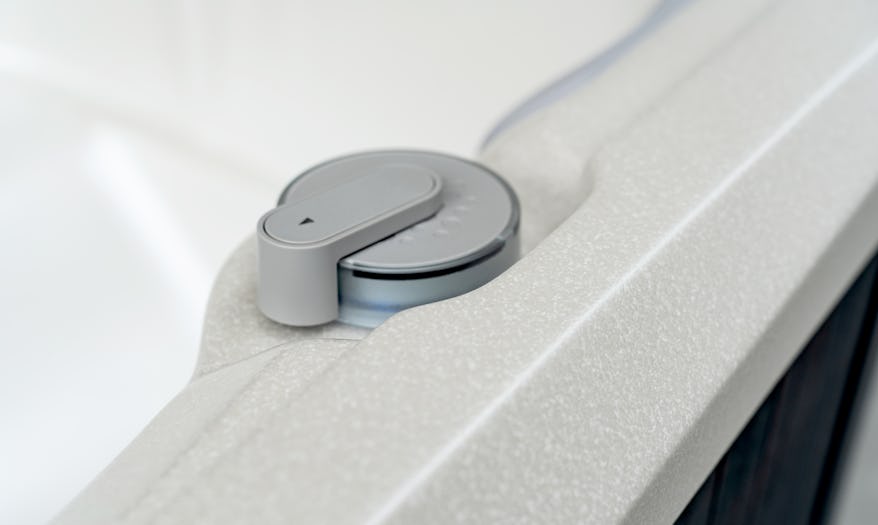 Individual Seat Pressure Controls