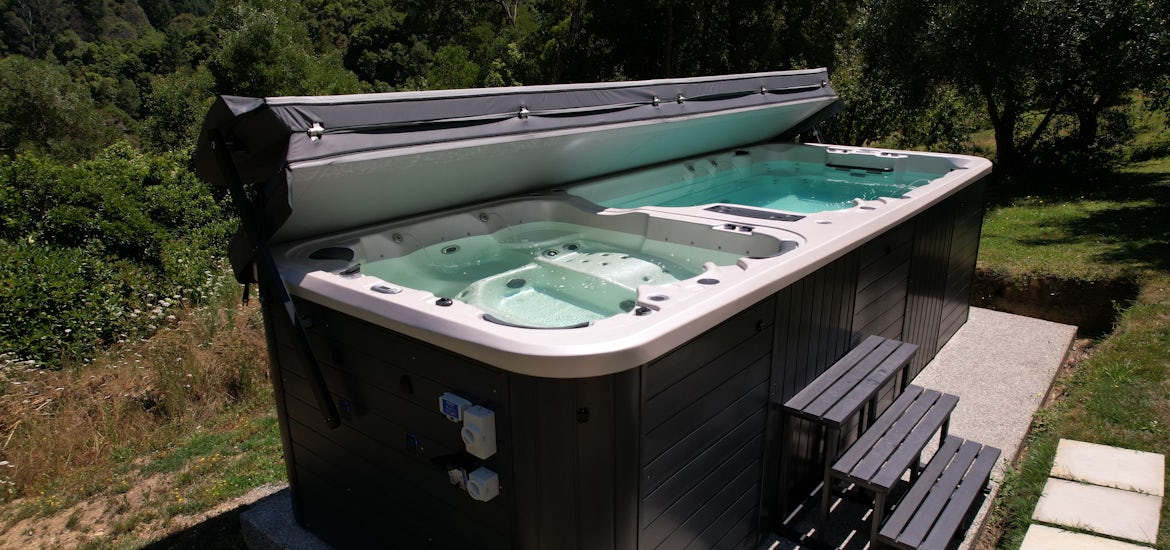ClearLift™ Automatic Spa Cover | FAQs