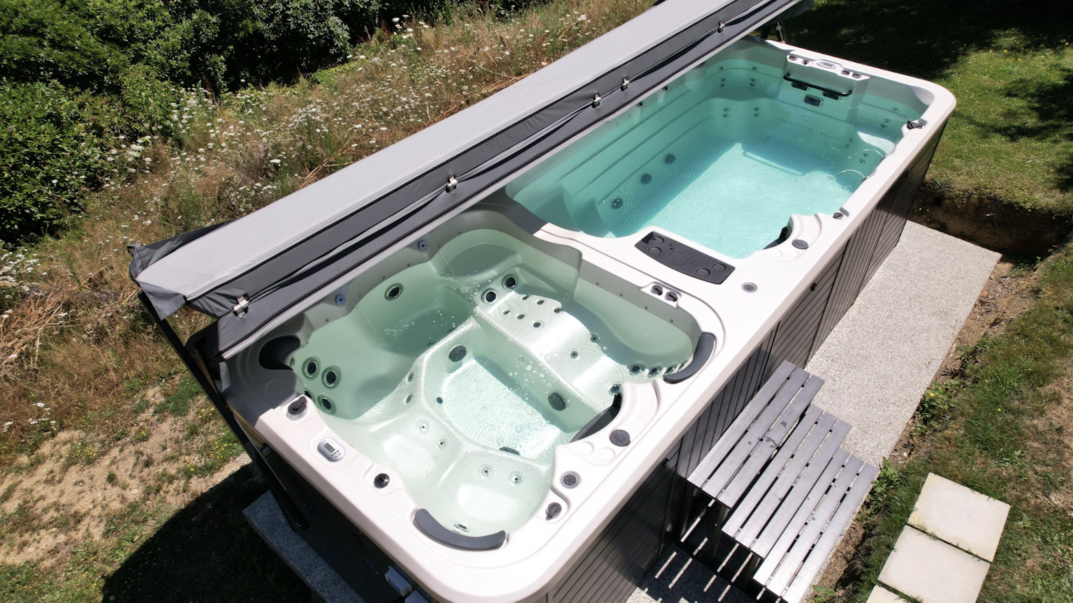 Clearlift automatic swim spa cover