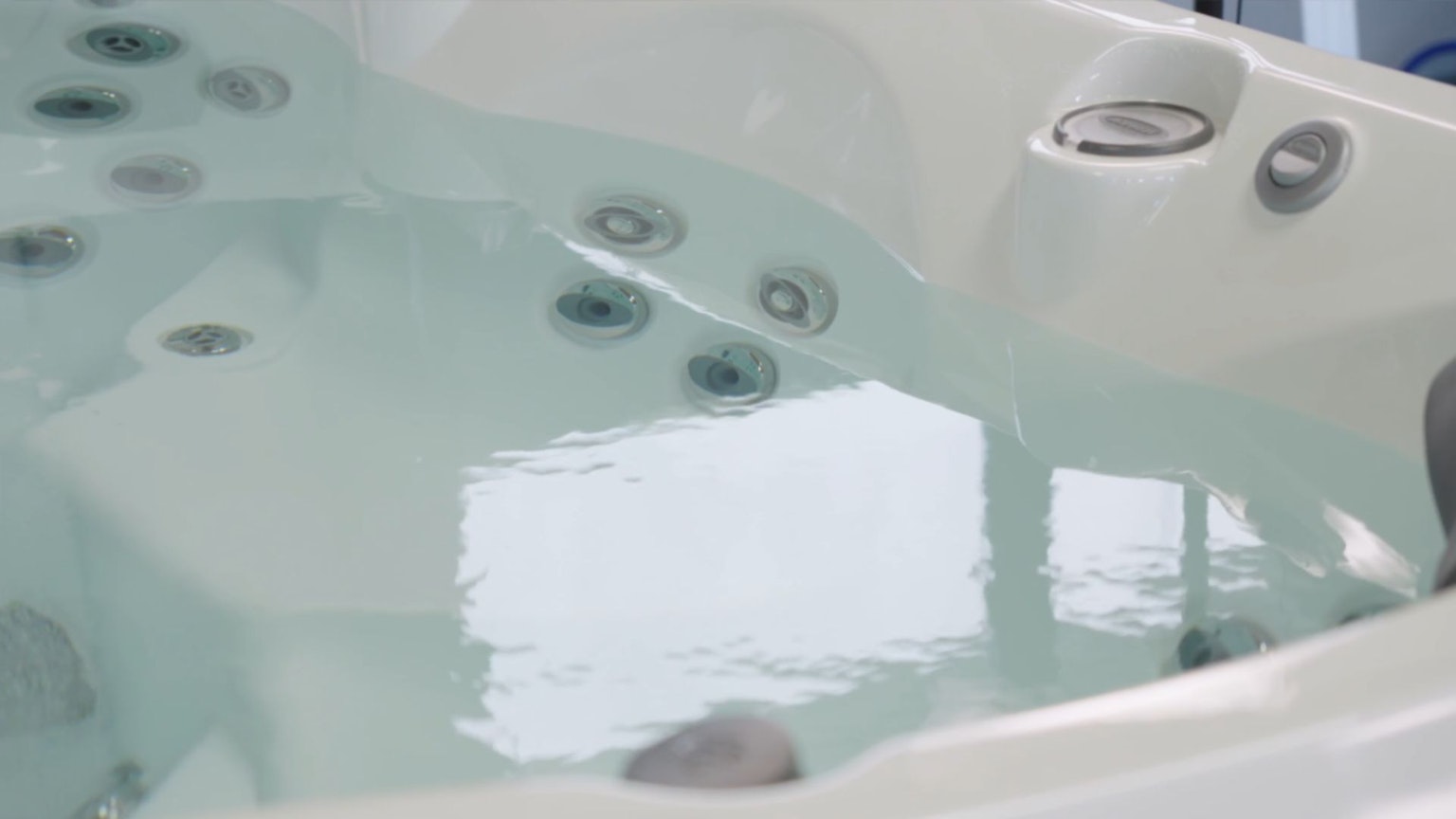 Spa water movement