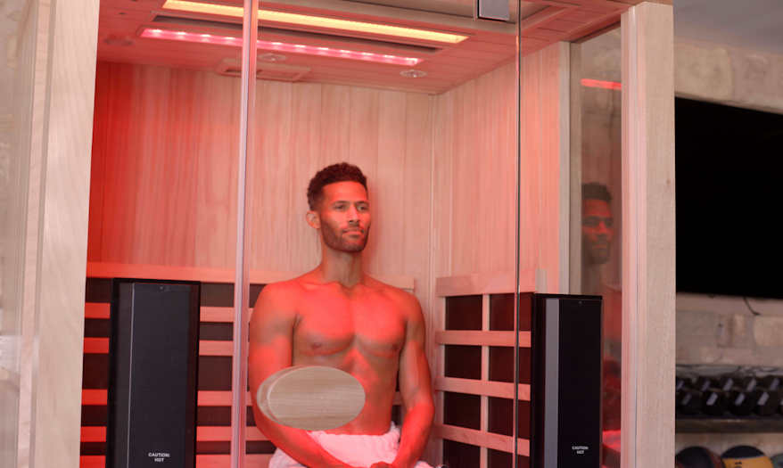 Jacuzzi Sauna Man relaxing