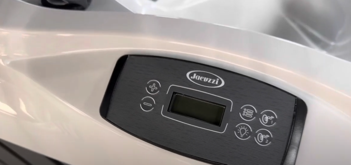 Jacuzzi J-200 2023 Model