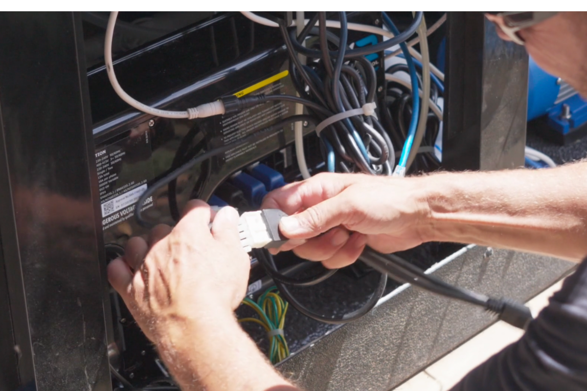 Spanet heat pump power connection