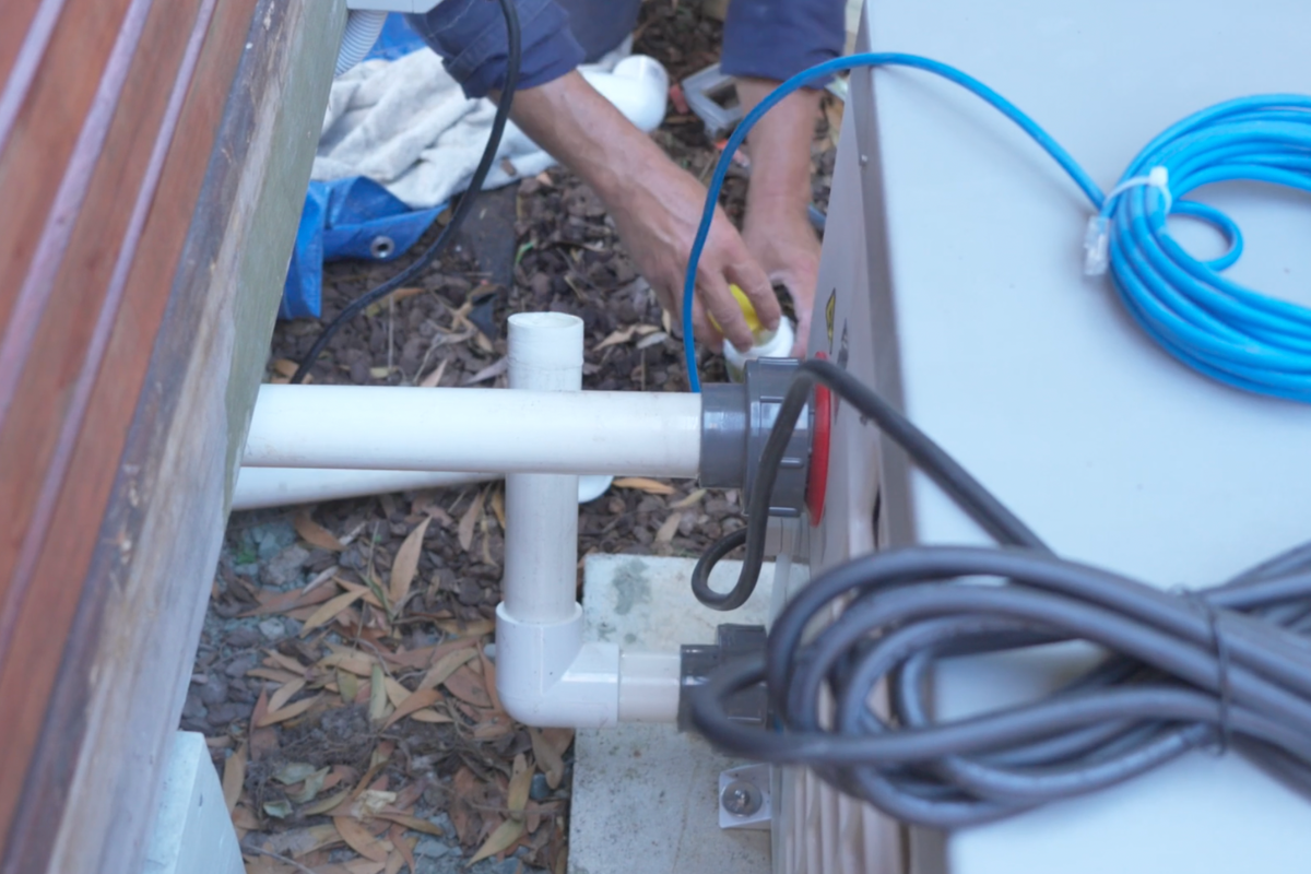 Spanet heat pump water pipes