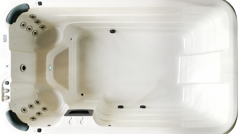 Plunge pool