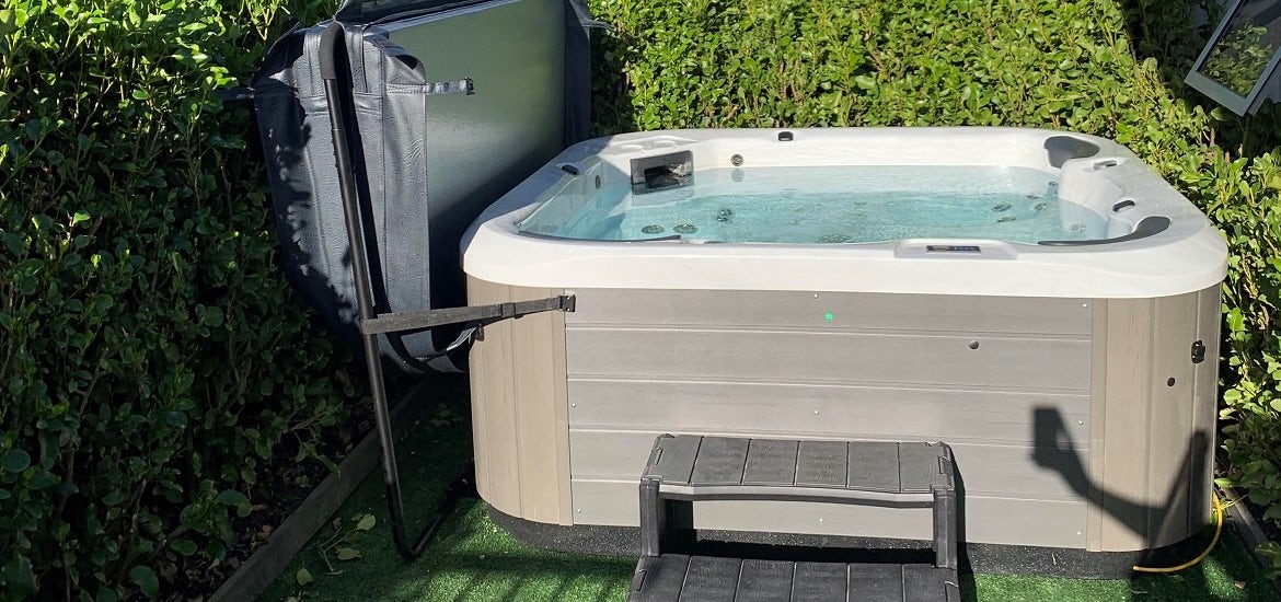 Best family spa pool 5 people