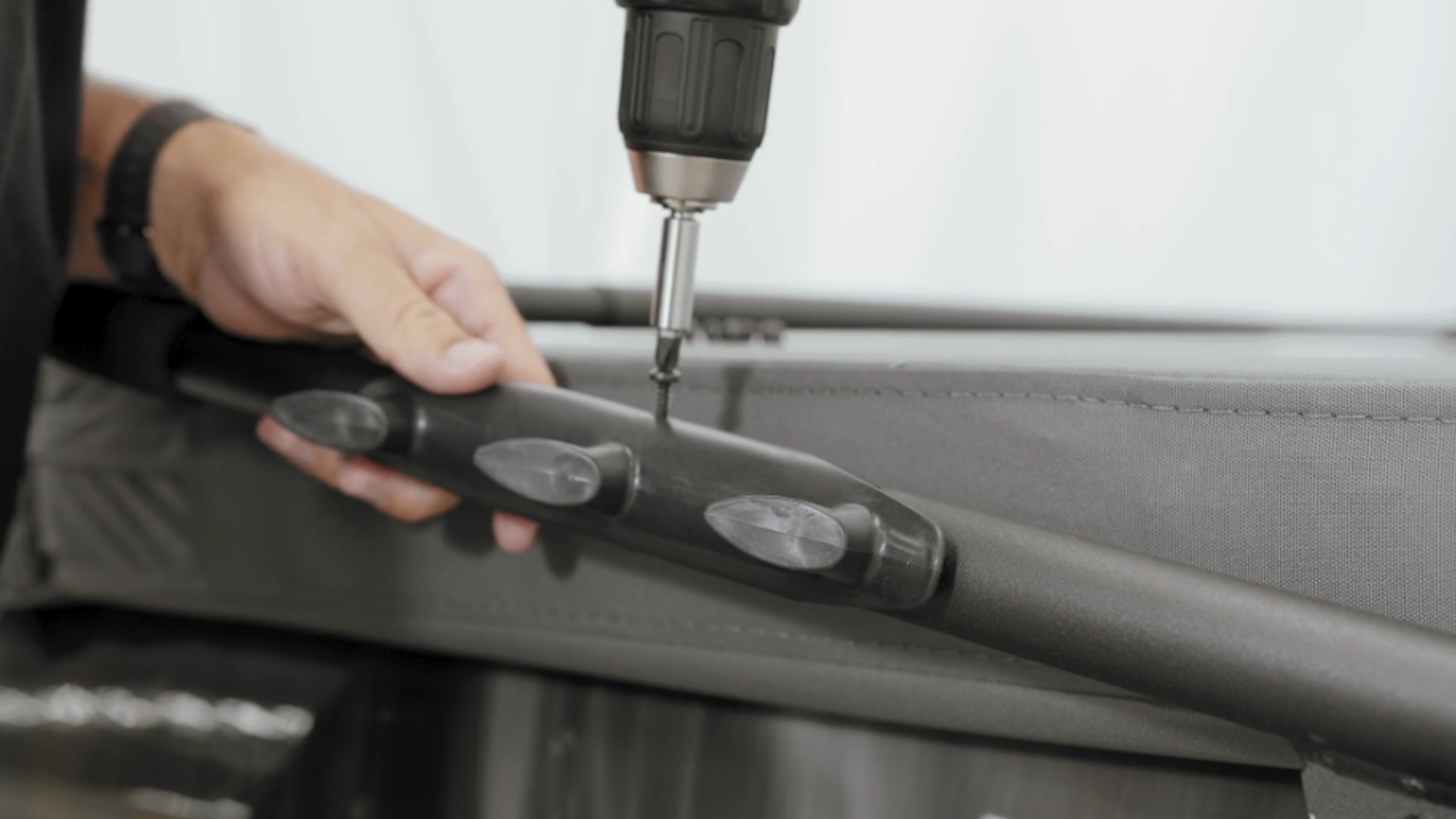 prolift hydraulic secure the support arms