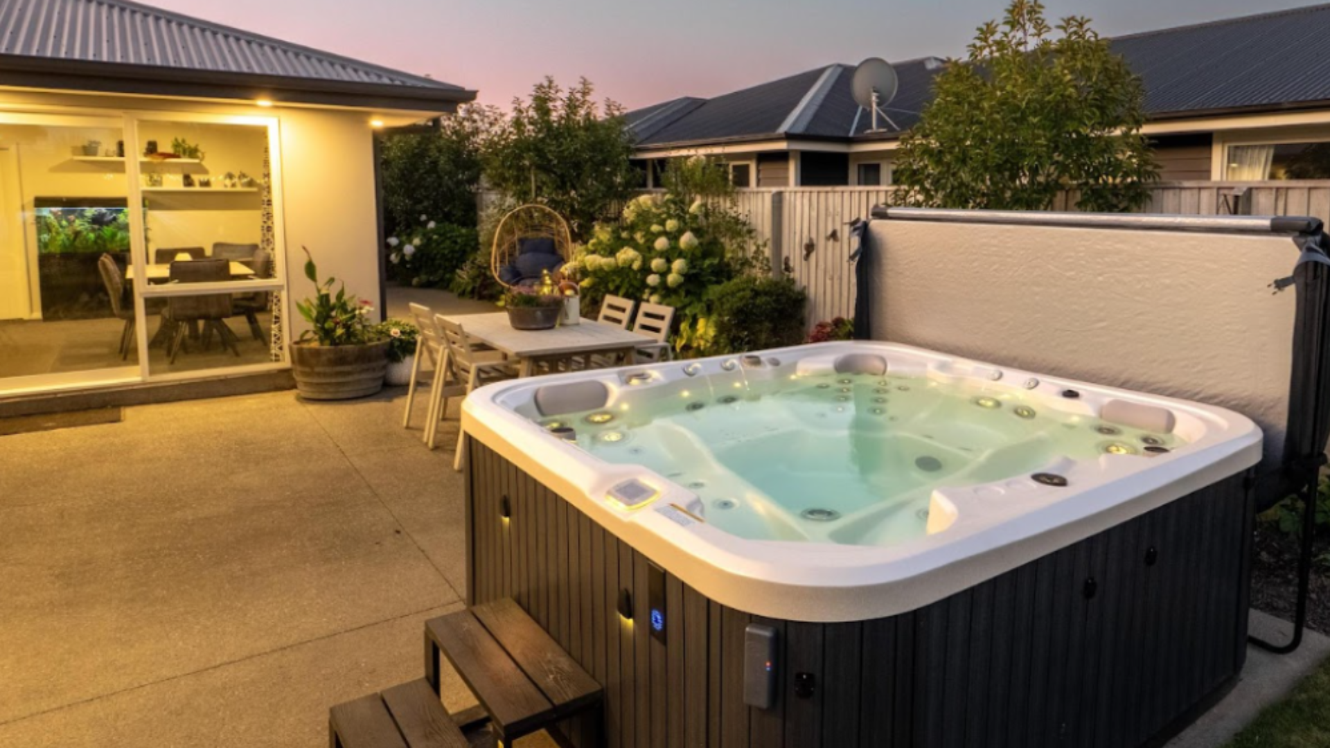 Spa pool backyard inspo