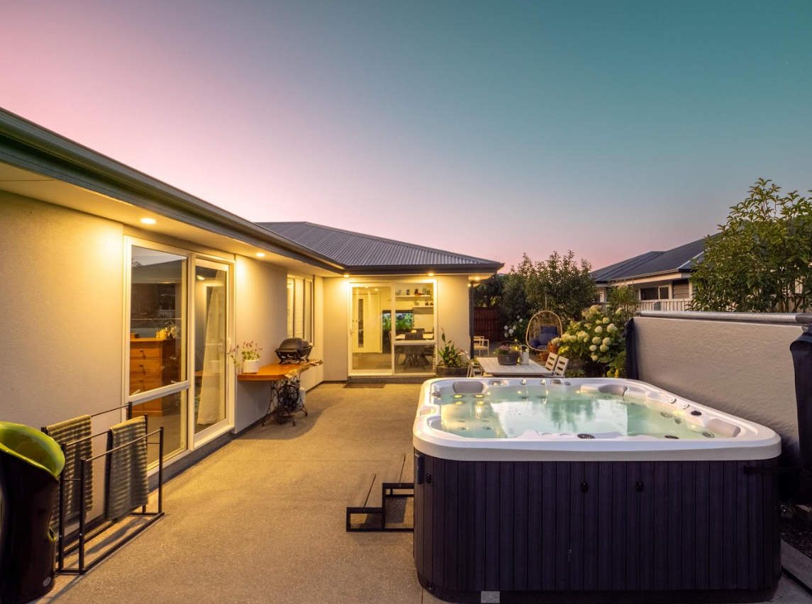 spa pool in a beautiful outdoor setting