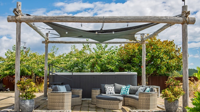 Outdoor seating and shade structure frame
