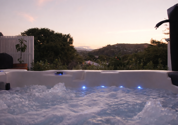 Vortex® Mercury™ Hillside View