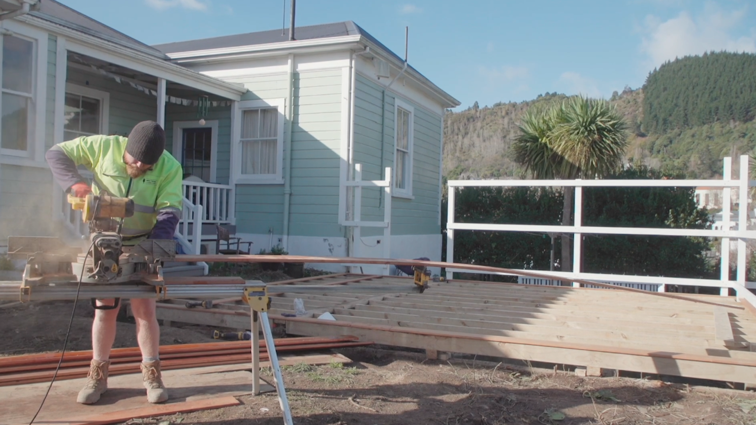vortex-mercury-deck-construction