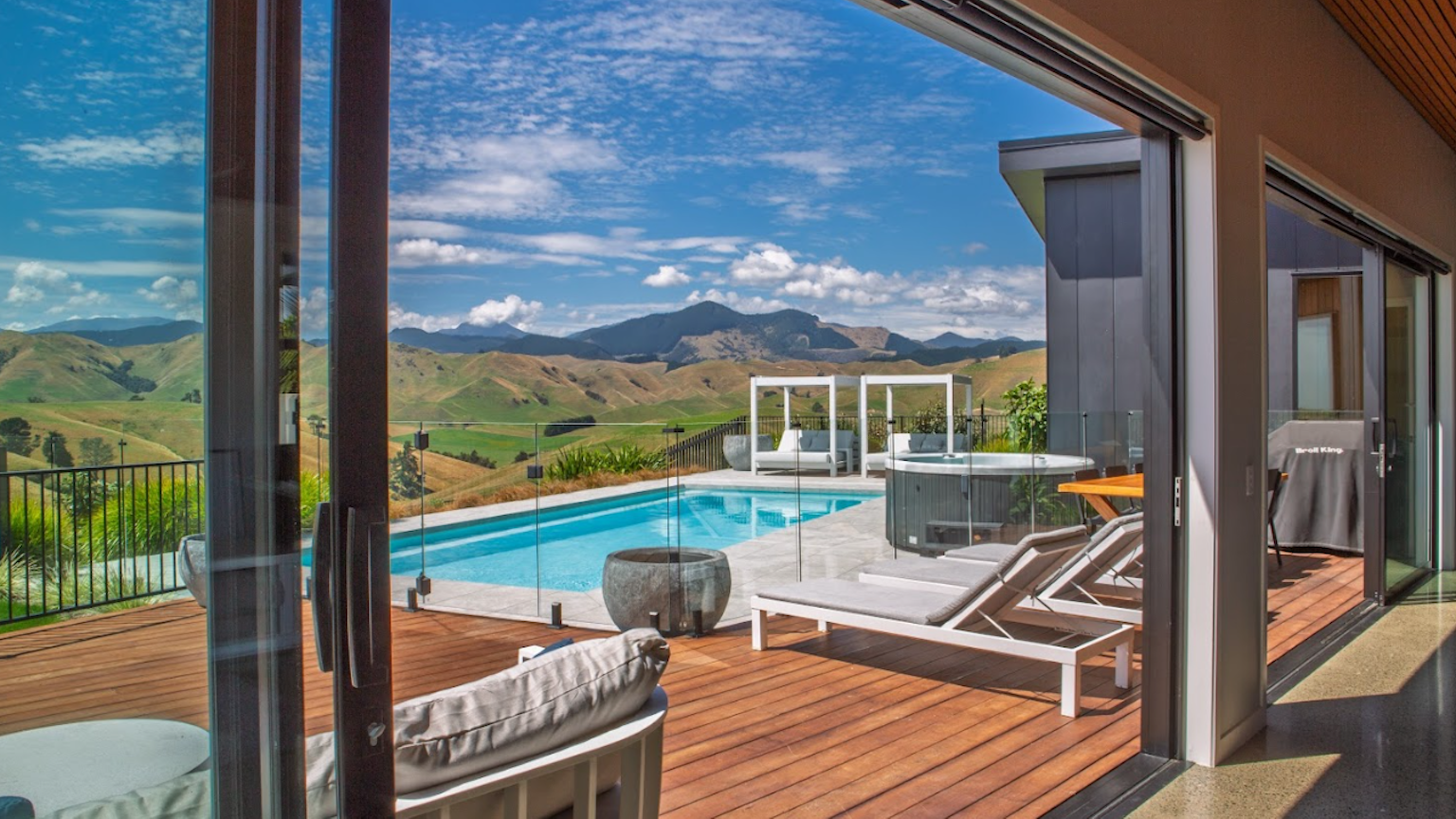 Fisher Orbit with glass fence and side pool benches