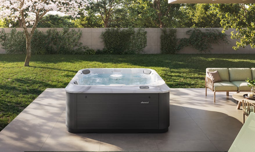 J-201 hot tub