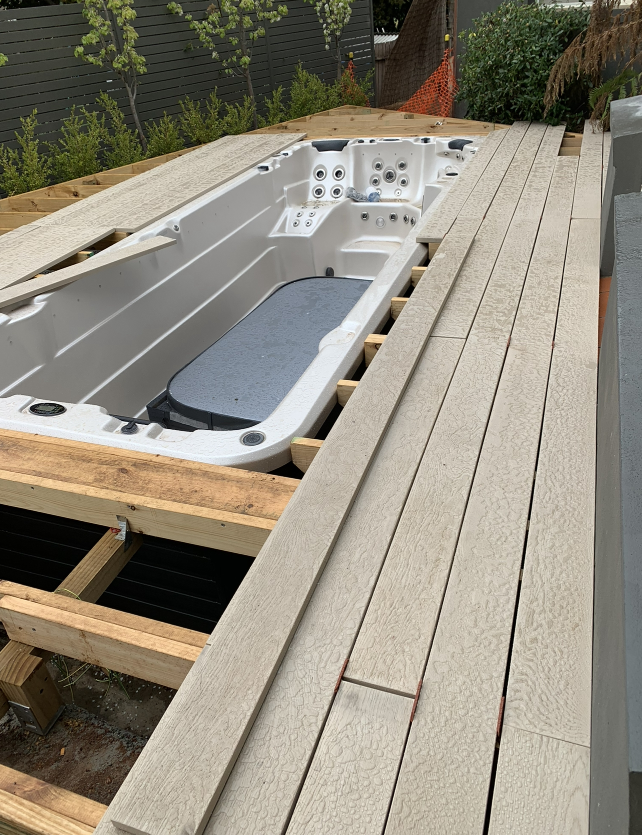 Aqualap composite decking