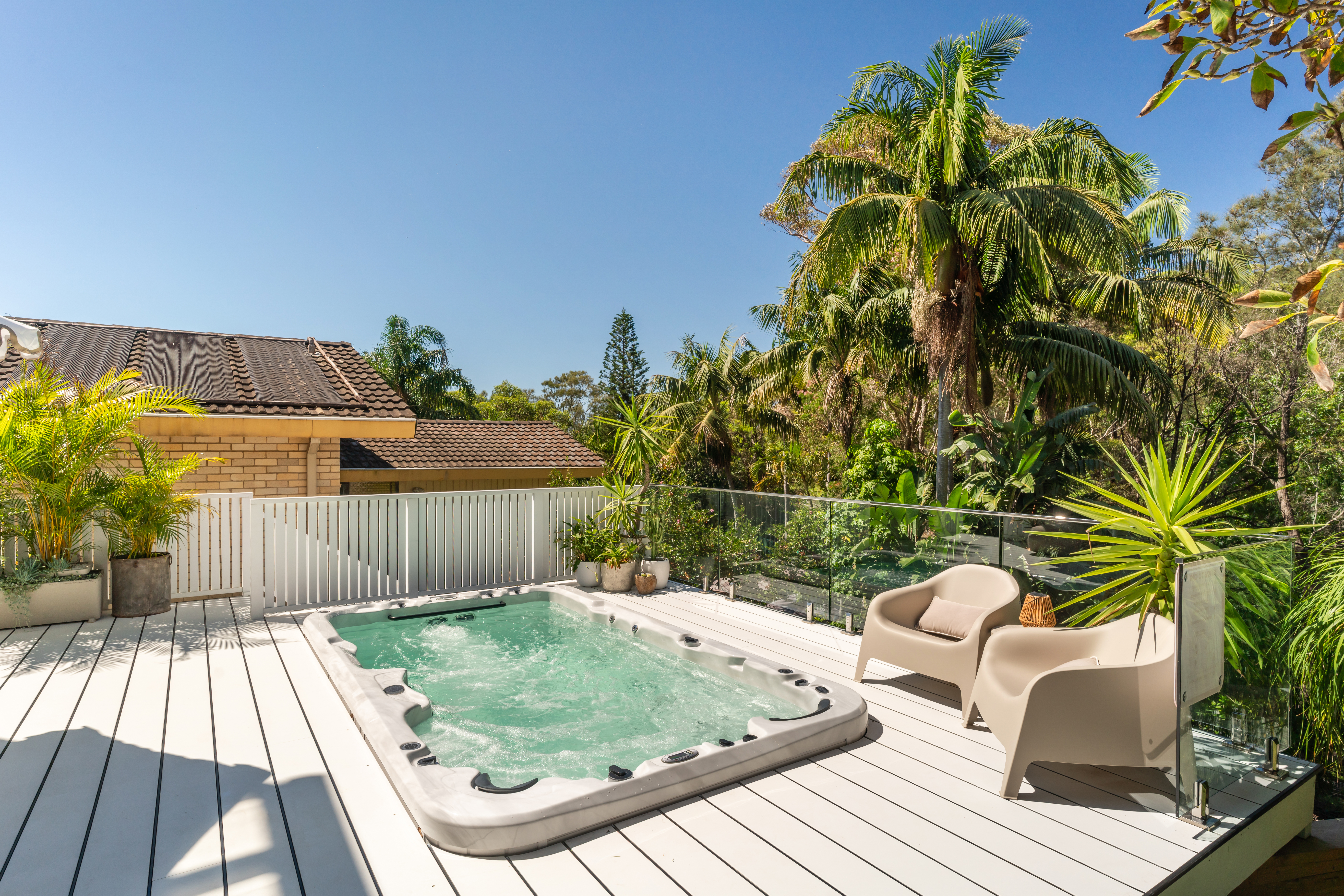 In deck Aqualounge swim spa