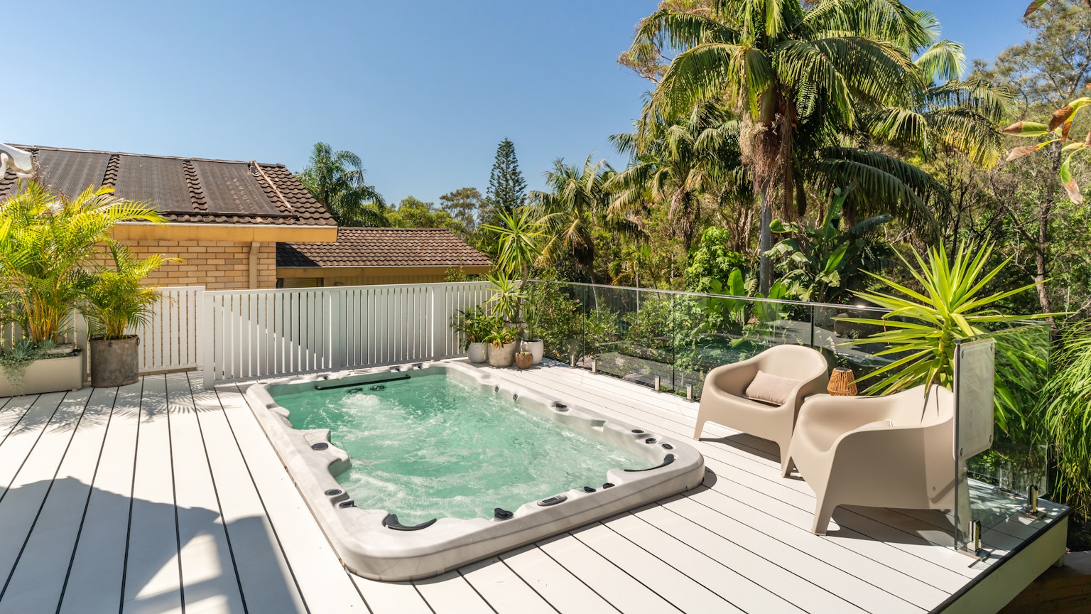 In deck Aqualounge swim spa
